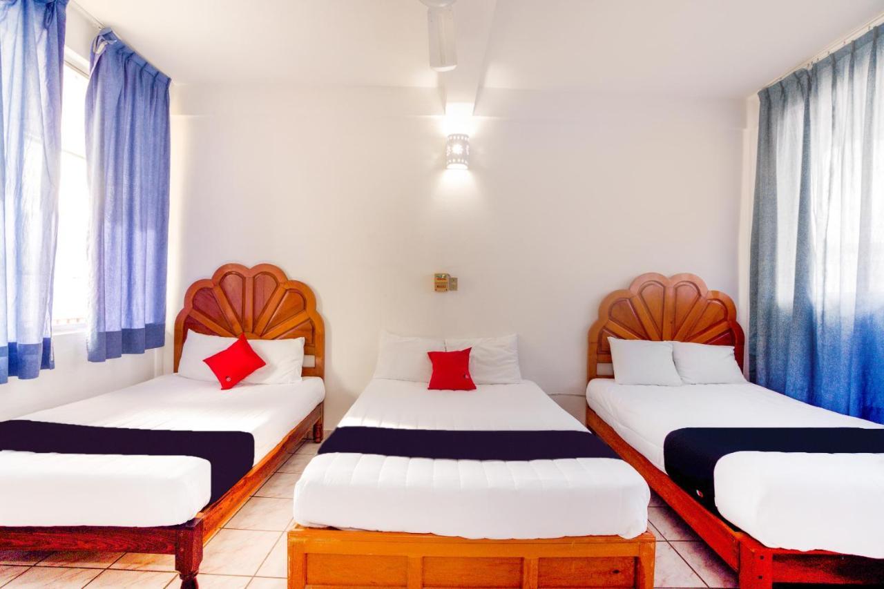 Hotel Adelita Zihuatanejo Extérieur photo