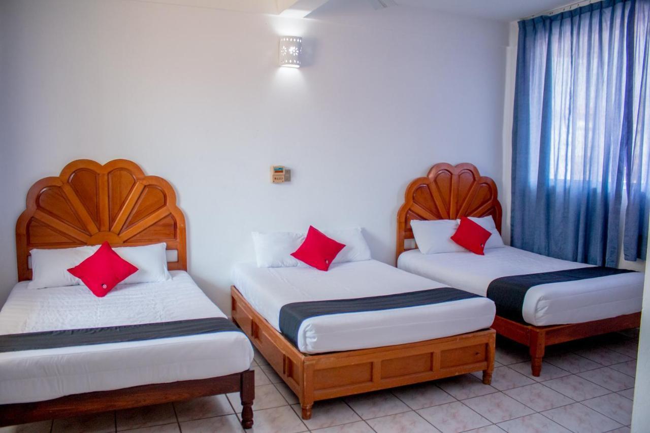 Hotel Adelita Zihuatanejo Extérieur photo