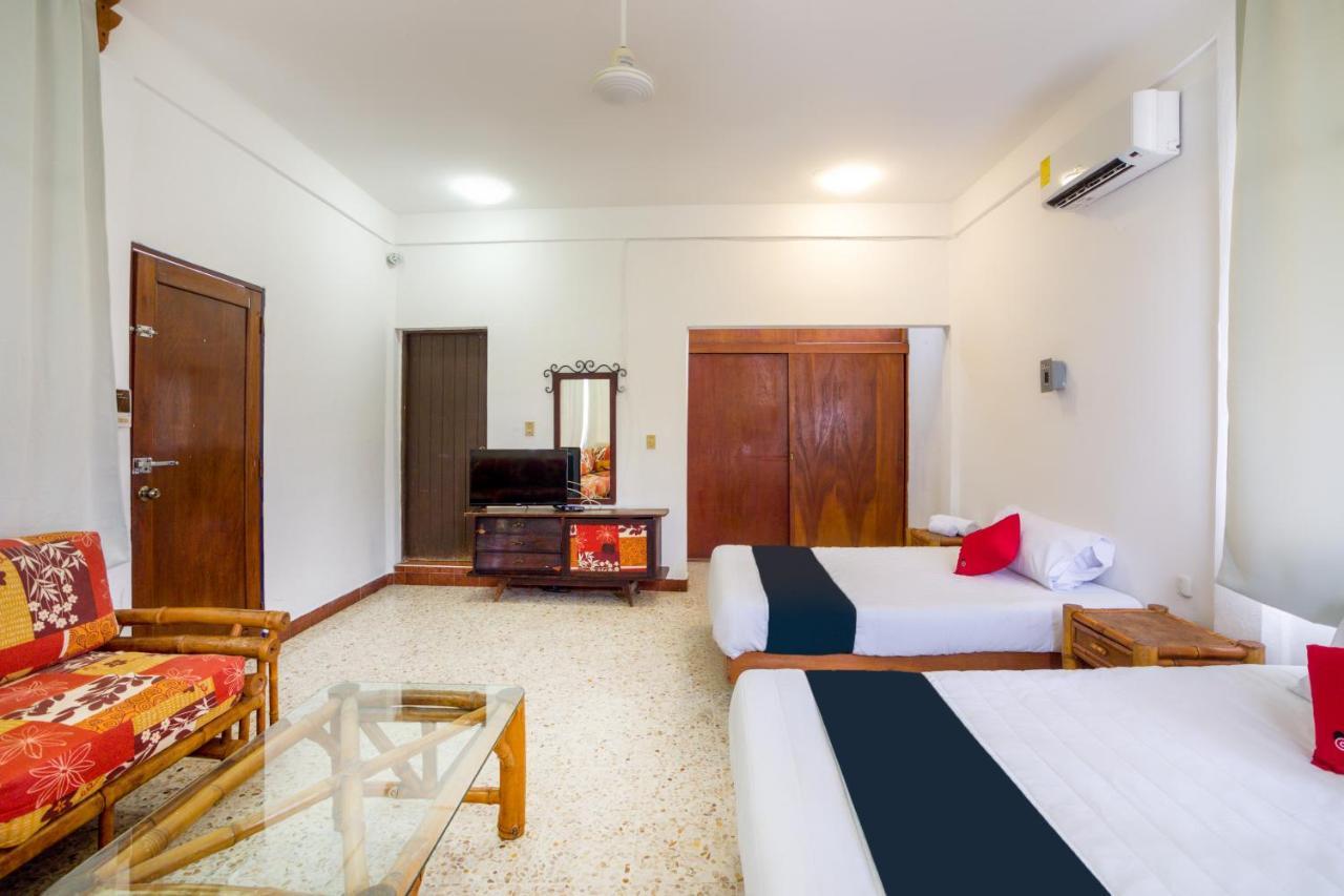 Hotel Adelita Zihuatanejo Extérieur photo