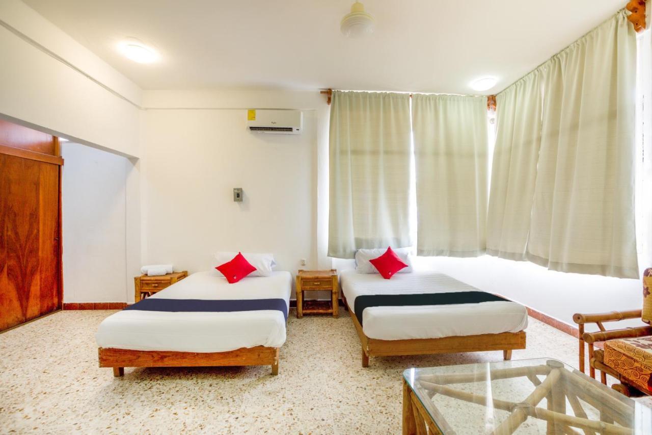 Hotel Adelita Zihuatanejo Extérieur photo