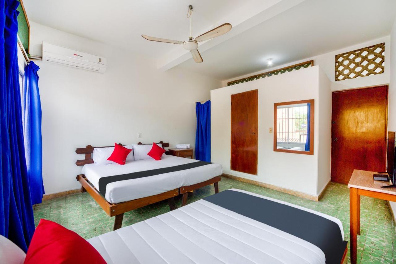 Hotel Adelita Zihuatanejo Extérieur photo