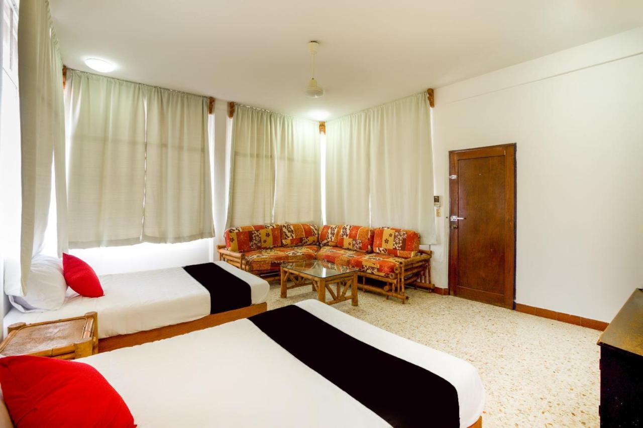 Hotel Adelita Zihuatanejo Extérieur photo
